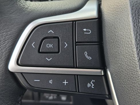 Used 2026 Toyota Sienna XLE FWD image 24