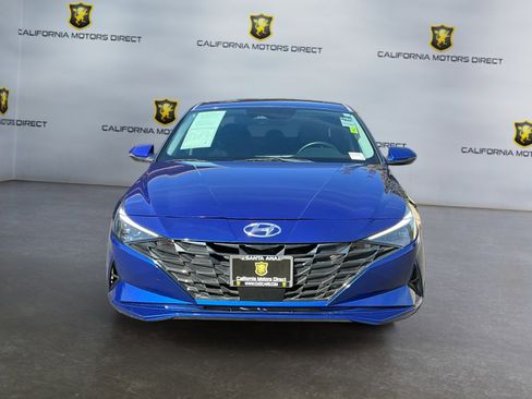 Used 2021 Hyundai Elantra Limited w/ Cargo Package image 2