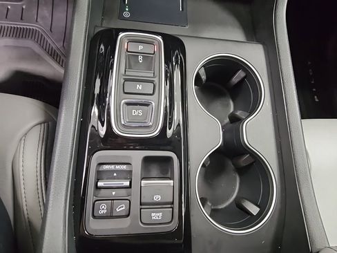 Used 2025 Honda Pilot EX-L image 21