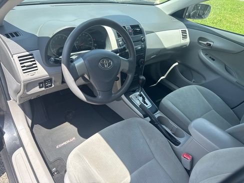 Used 2010 Toyota Corolla LE w/ All Weather Guard Pkg FWD image 31