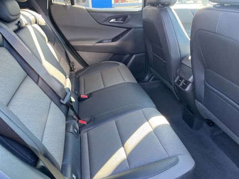 New 2026 Chevrolet Equinox LT w/ Convenience Package II FWD image 31