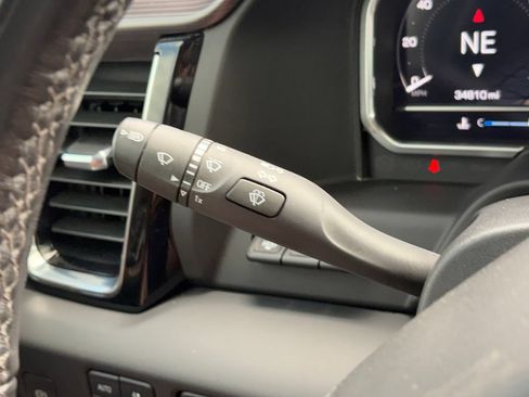 Used 2024 GMC Sierra 3500 Denali Ultimate AWD/4WD image 15