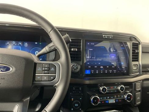 New 2026 Ford F250 Lariat w/ Black Appearance Package image 25