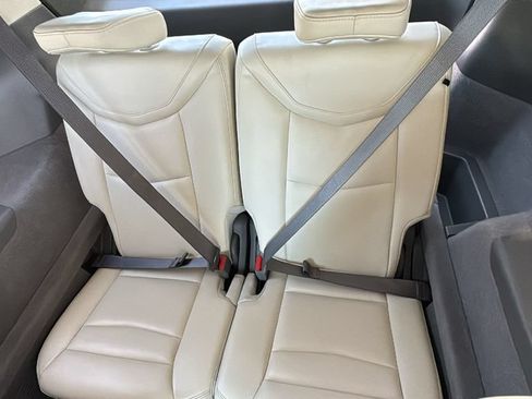 Used 2020 Cadillac XT6 Premium Luxury AWD/4WD image 25