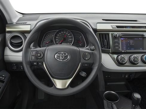 Used 2013 Toyota RAV4 XLE FWD image 4