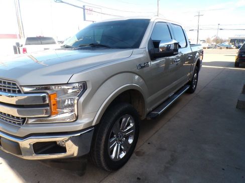 Used 2018 Ford F150 Lariat image 3