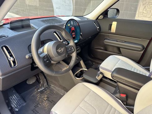 Used 2025 MINI Cooper Countryman S image 13