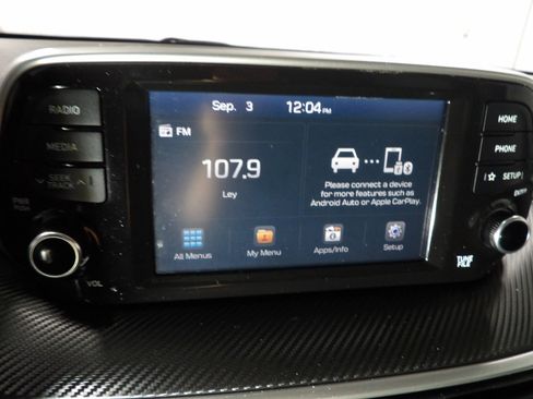 Used 2020 Hyundai Tucson SE image 16