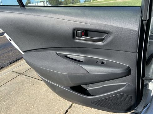Used 2024 Toyota Corolla LE image 49