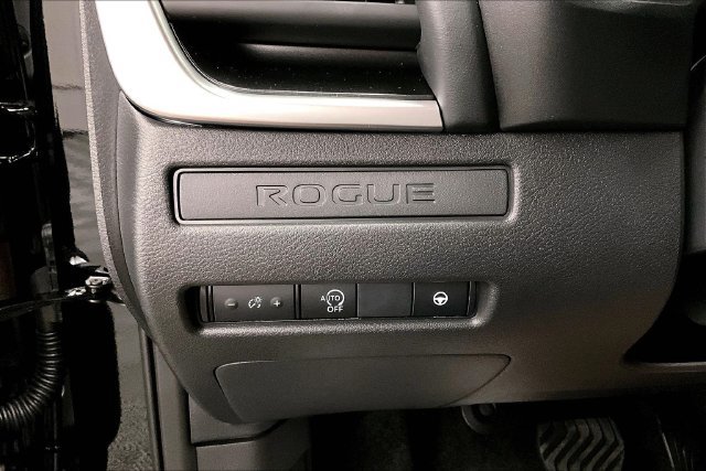 New 2027 Nissan Rogue SV FWD image 30