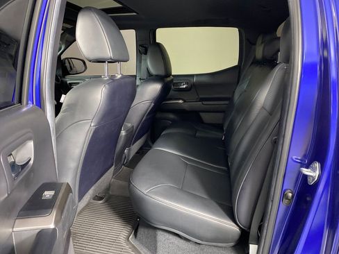 Certified 2022 Toyota Tacoma Limited image 27