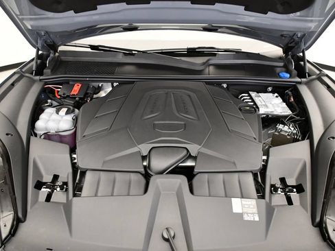 Certified 2026 Porsche Cayenne Coupe AWD/4WD image 12