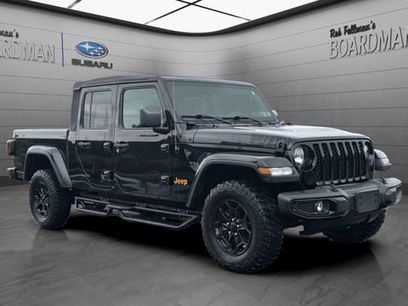 Used 2023 Jeep Gladiator Sport