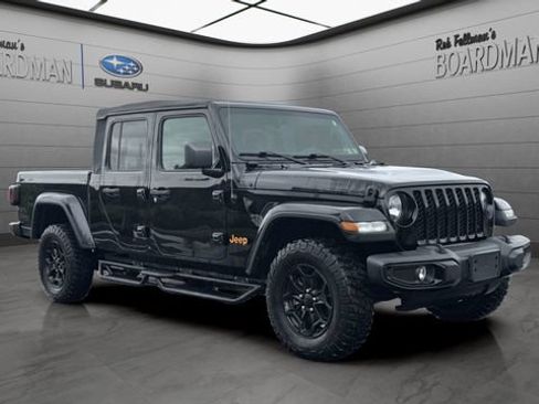 Used 2023 Jeep Gladiator Sport AWD/4WD image 1