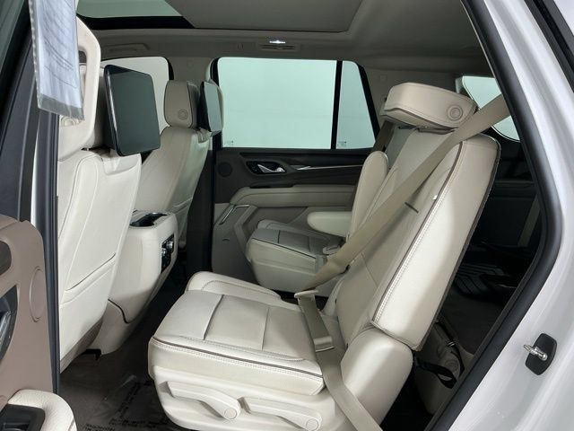 Used 2021 GMC Yukon Denali w/ Denali Ultimate Package AWD/4WD image 29