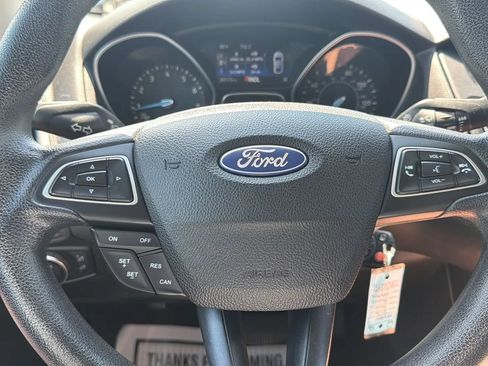 Used 2017 Ford Focus SE FWD image 13
