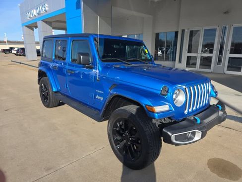 Used 2023 Jeep Wrangler Sahara w/ Cold Weather Group image 2