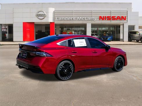 New 2026 Nissan Sentra SR w/ Floor Mat Package FWD image 3