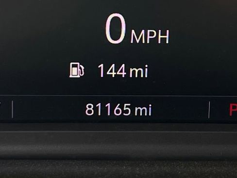 Used 2021 Chevrolet Suburban RST image 22