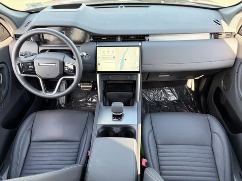 Used 2025 Land Rover Discovery Sport Dynamic SE image 24