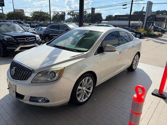 Used 2013 Buick Verano FWD image 2