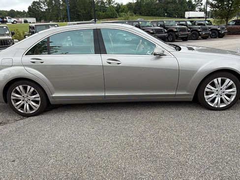 Used 2009 Mercedes-Benz S 550 4MATIC image 7