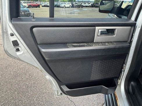 Used 2016 Ford Expedition Limited AWD/4WD image 14