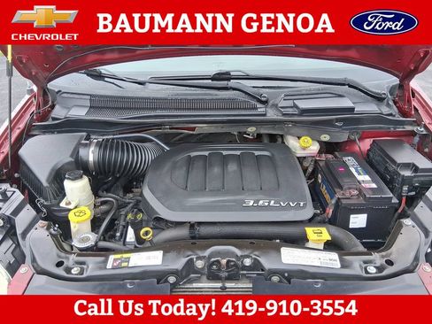 Used 2013 Chrysler Town & Country Touring-L w/ Premium Group FWD image 22