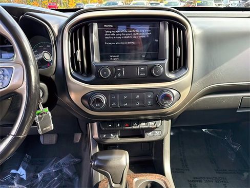 Used 2021 GMC Canyon Denali image 22