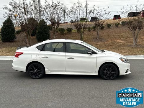 Used 2017 Nissan Sentra SR Turbo w/ SR Midnight Edition image 7