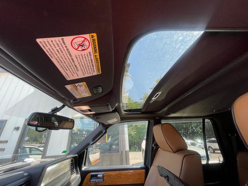 Used 2011 Lincoln Navigator 4WD w/ 101A Rapid Spec Order Code image 21