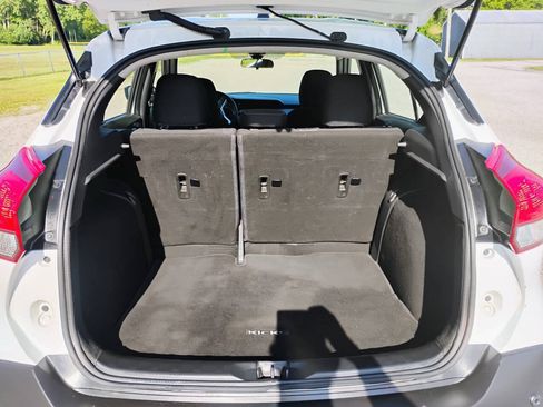 Used 2020 Nissan Kicks S FWD image 15