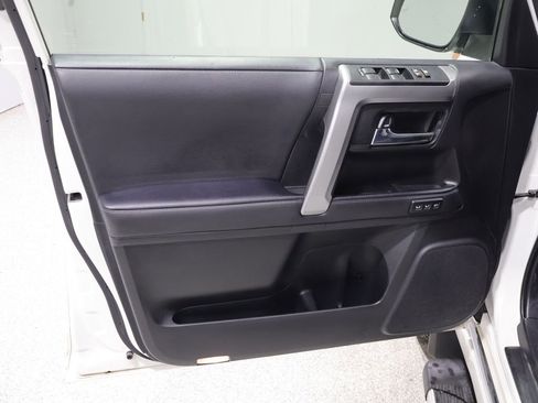 Used 2023 Toyota 4Runner Limited AWD/4WD image 13