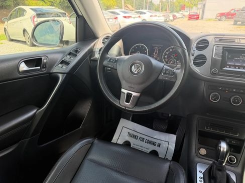Used 2016 Volkswagen Tiguan S FWD image 26