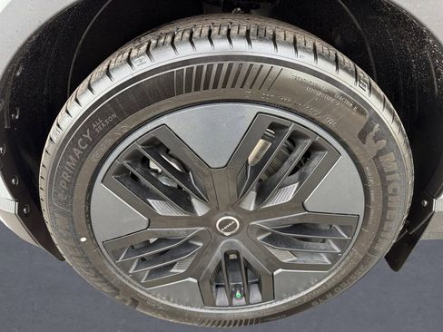 New 2026 Volvo EX30 Cross Country Ultra image 8