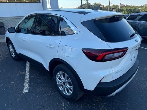 Certified 2023 Ford Escape Active w/ Tech Pack #2 AWD/4WD image 5