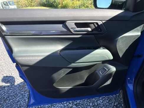 New 2026 GMC Terrain AT4 w/ LPO, Black Badging Package image 22