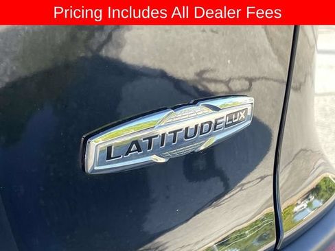 Used 2022 Jeep Cherokee Latitude Lux AWD/4WD image 12