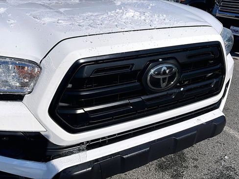 Used 2019 Toyota Tacoma SR w/ SR Convenience Package image 32