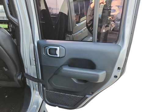 Used 2021 Jeep Wrangler Unlimited Rubicon w/ Trailer Tow Package image 28