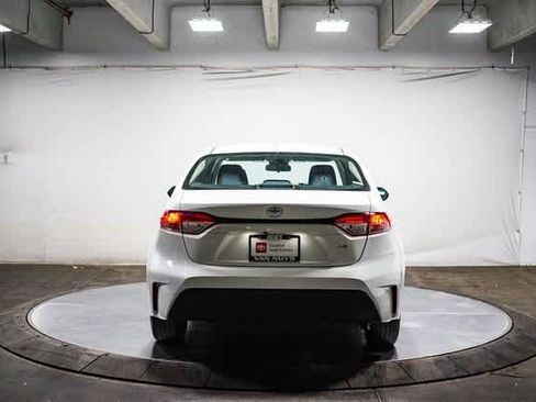 Certified 2023 Toyota Corolla LE image 4