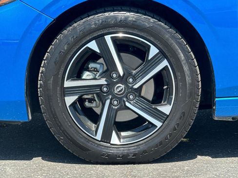 Certified 2025 Nissan Sentra SV FWD image 25