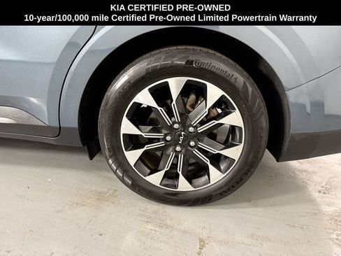 Certified 2024 Kia Carnival EX FWD image 5
