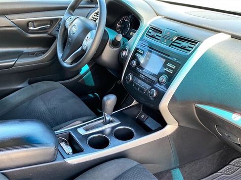 Used 2015 Nissan Altima 2.5 S w/ Power Driver Seat Package FWD image 13