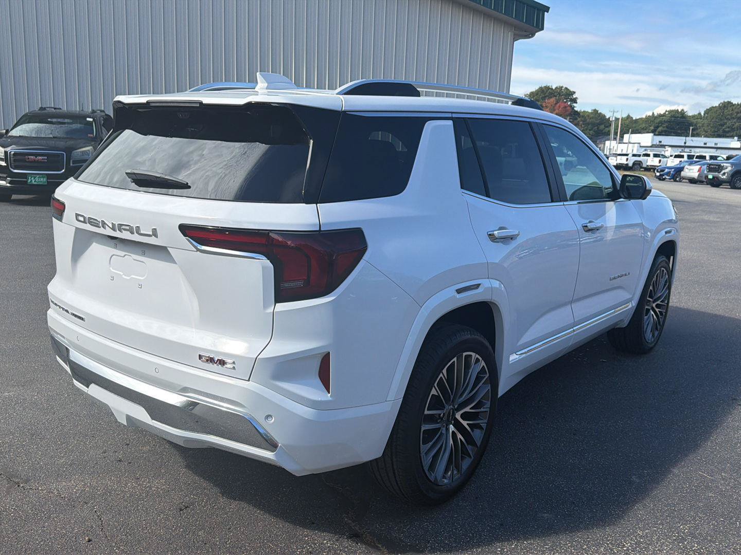 New 2027 GMC Terrain Denali w/ LPO, Floor Liner Package AWD/4WD image 5