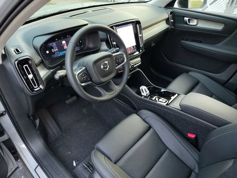 New 2026 Volvo XC40 B5 Plus w/ Protection Package Premier AWD/4WD image 15