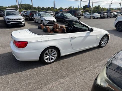 Used 2011 BMW 328i Convertible RWD image 3
