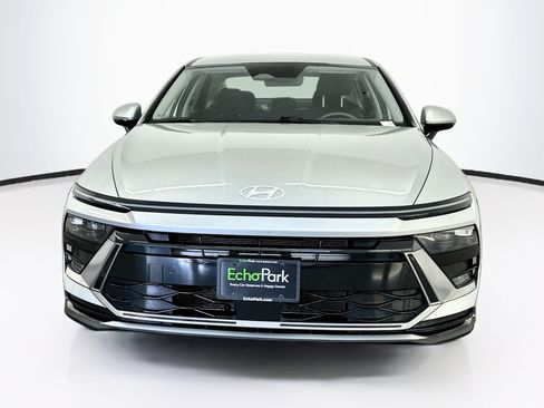 Used 2025 Hyundai Sonata SEL FWD image 2