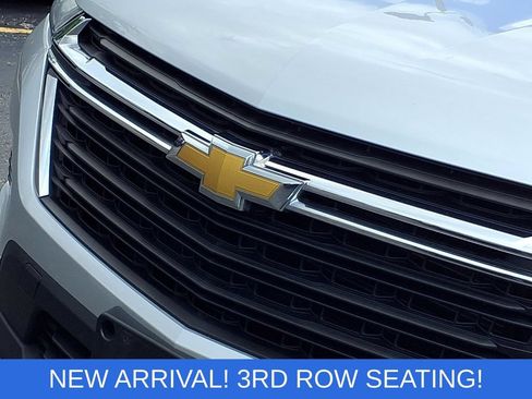 Used 2022 Chevrolet Traverse LS AWD/4WD image 23