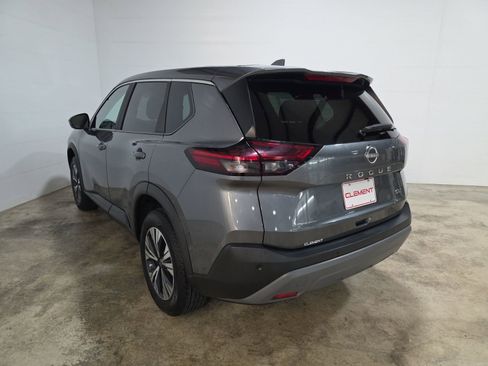 Used 2023 Nissan Rogue SV image 8
